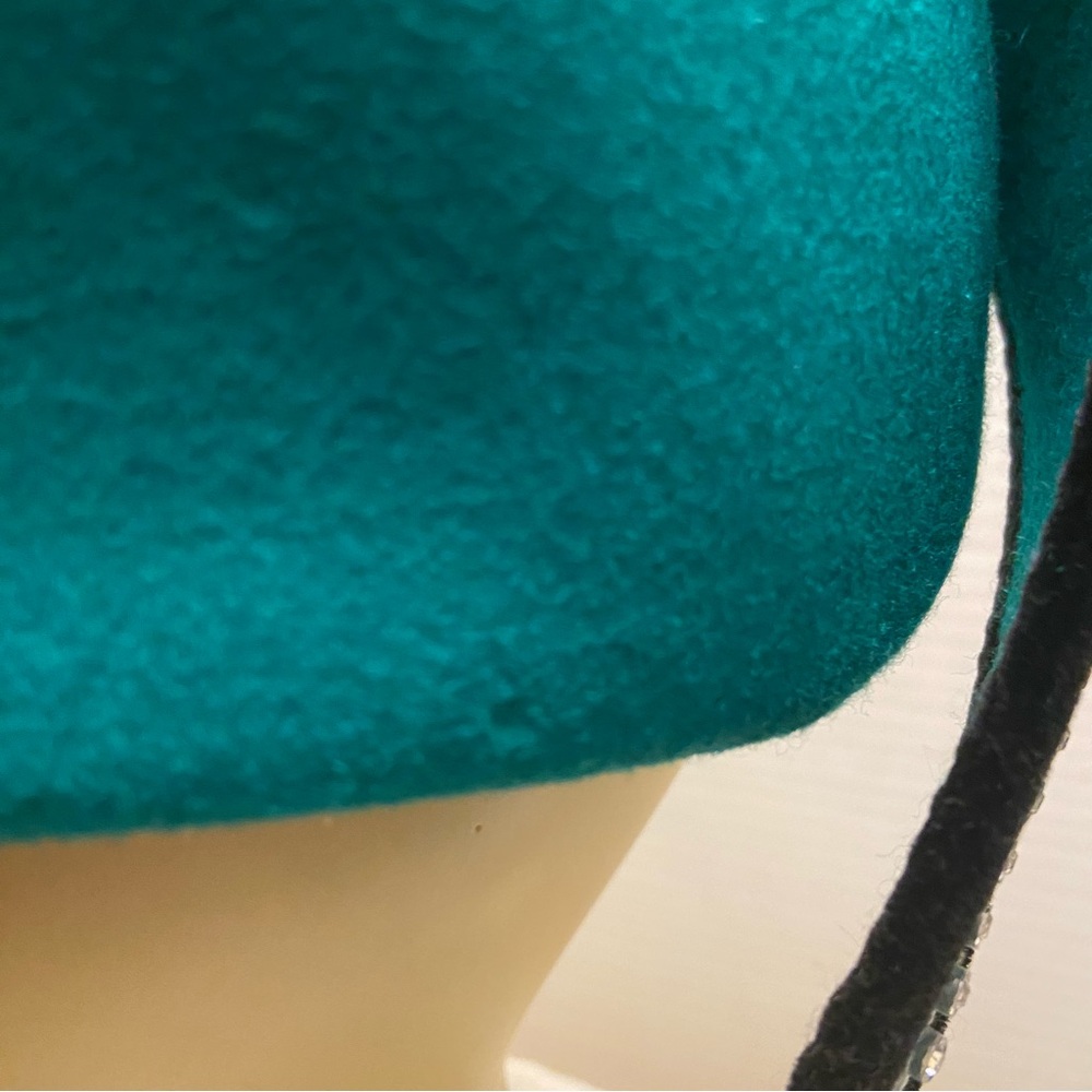 Stunning Asymmetrical Vintage Wool Church Hat in Green Black with Rhinestones. - Picture 5 of 8